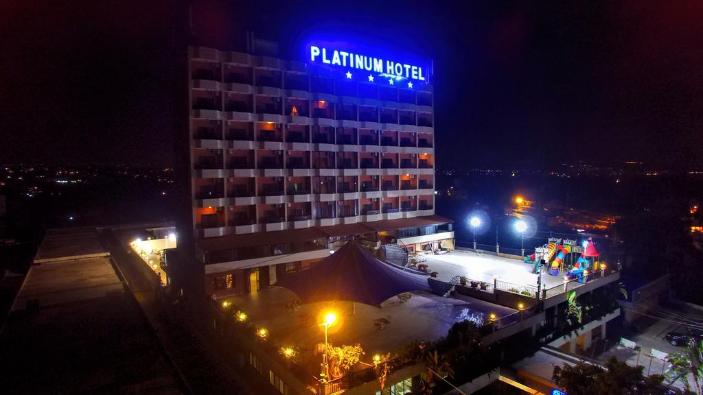 Platinum Hotel Tyrus Eksteriør bilde