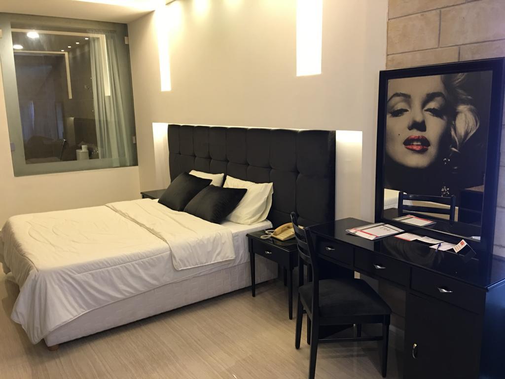 Platinum Hotel Tyrus Eksteriør bilde