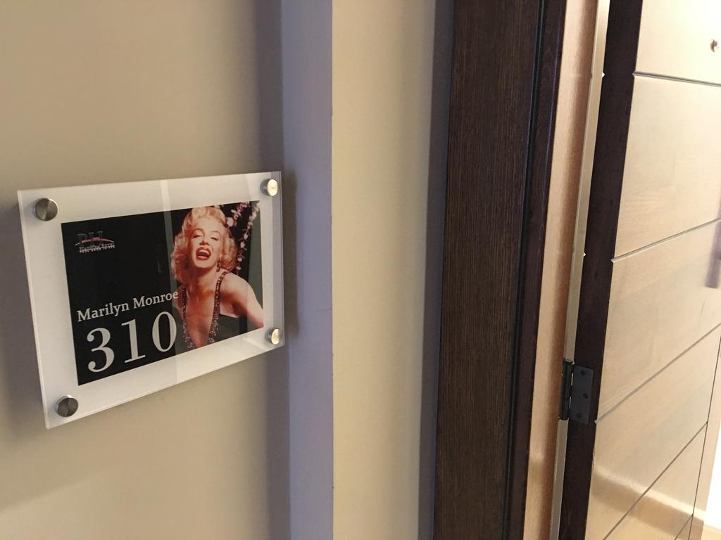 Platinum Hotel Tyrus Eksteriør bilde
